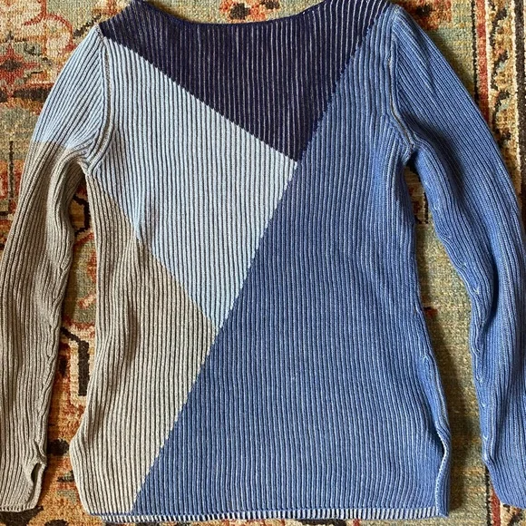 Funky geometric sweater - Picture 2 of 7